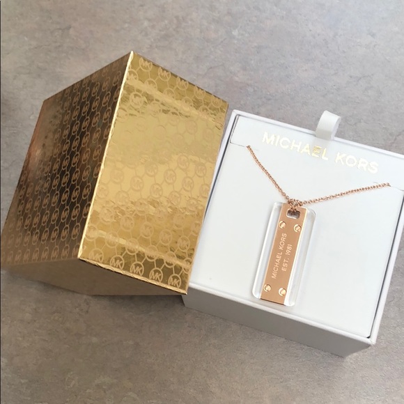 ❌SOLD❌ 🆕🌸🌼MICHAEL KORS🌸🌼Necklace - Picture 2 of 6